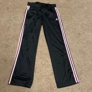 Adidas pants size M